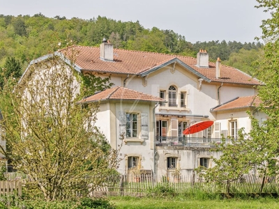 Maison de luxe de 12 pièces en vente à Bayonville-sur-Mad, France