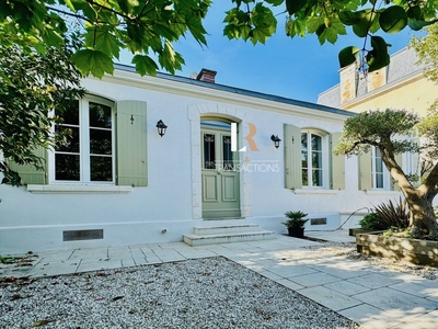 Maison de luxe de 5 chambres en vente à La Rochelle, Nouvelle-Aquitaine