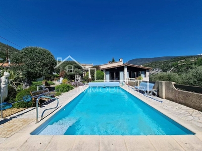 Maison de luxe en vente à Levens, Provence-Alpes-Côte d'Azur