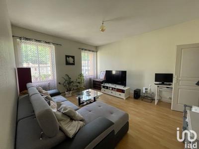 Appartement 3 pièces de 71 m² à Mazamet (81200)
