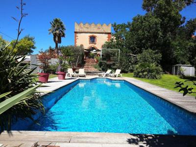 Luxury Farmhouse for sale in Perpignan, Languedoc-Roussillon