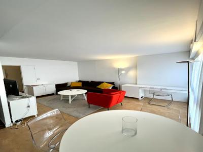Location meublée appartement 2 pièces 49.6 m²