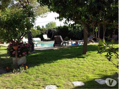 Belle villa avec piscine chauffée et jardin clos pour 4 pers