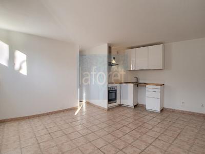Appartement T2 Meyrargues