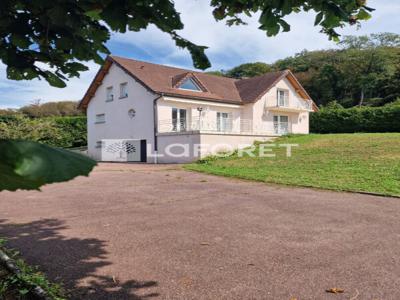 Maison T7 près de Montferrand-le-Château