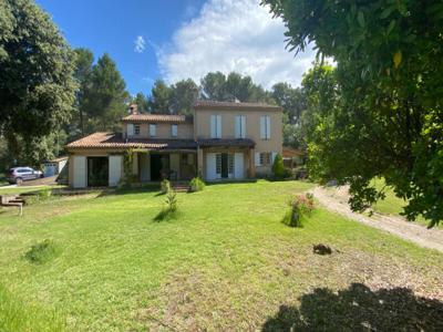 Maison T9 Aix-en-Provence