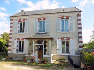 Vente maison 6 pièces 139 m² Pont-sur-Yonne (89140)