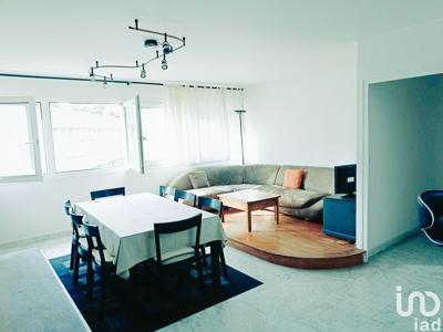 Appartement 3 pièces de 84 m² à Saint-Étienne (42000)