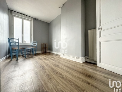 Appartement 3 pièces de 45 m² à Reims (51100)
