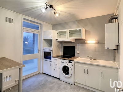 Appartement 3 pièces de 55 m² à Mont-Saint-Aignan (76130)