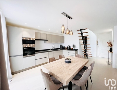Appartement 3 pièces de 60 m² à Le Rouret (06650)