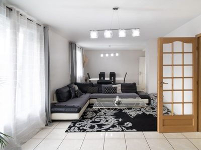 Appartement 4 pièces de 91 m² à Grenoble (38100)