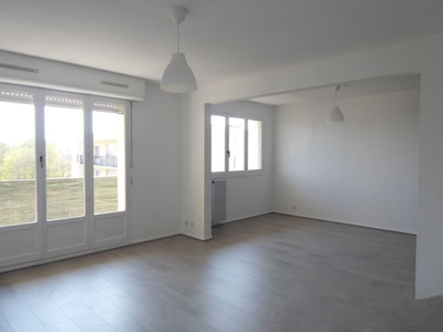 Location appartement 4 pièces 84 m²