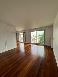 Location appartement 4 pièces 105 m²