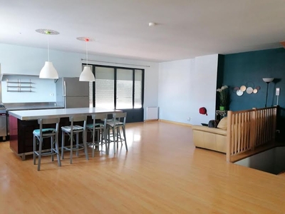 Location meublée appartement 2 pièces 107.34 m²