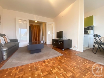 Location meublée appartement 2 pièces 51.02 m²