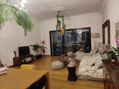 Location meublée appartement 4 pièces 130 m²