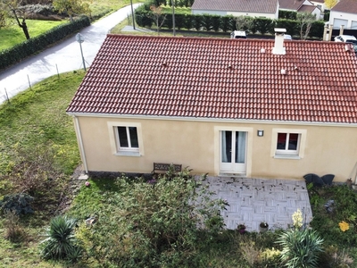 Maison 4 pièces de 86 m² à Saillat-sur-Vienne (87720)