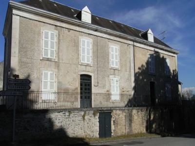 Vente maison 12 pièces 250 m² Lussac-les-Églises (87360)