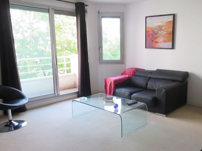 Location meublée appartement 2 pièces 53.2 m²