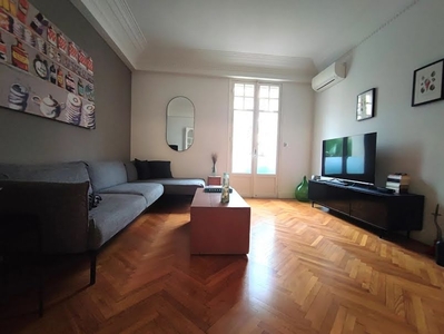 Location meublée appartement 4 pièces 115.75 m²