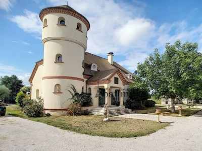 Vente château 10 pièces 420 m²