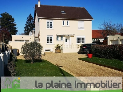 Vente maison 11 pièces 251 m²