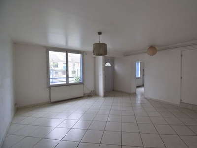 Vente maison 4 pièces 107 m²