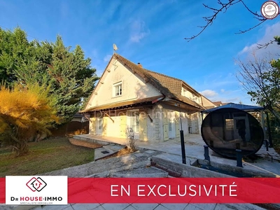 Vente maison 7 pièces 208 m²