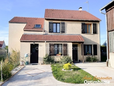 Vente maison 8 pièces 164 m²