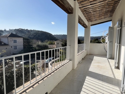 Appartement 3 pièces de 77 m² à La Colle-sur-Loup (06480)