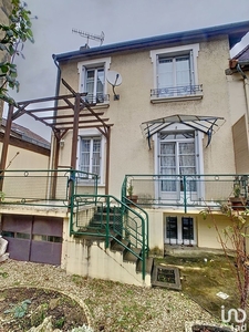 Maison 6 pièces de 112 m² à Chaumont (52000)