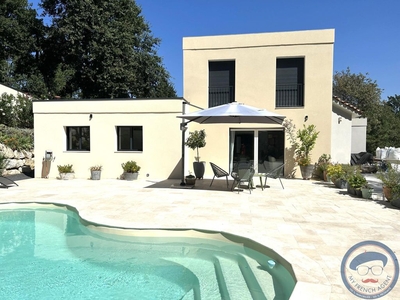 4 room luxury Villa for sale in Montélimar, France