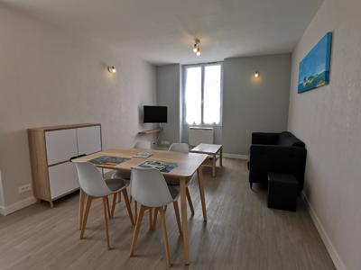 Appartement au 1er étage dans maison particulière à seulement 10 min à pieds des plages de Fouesnant (Finistère, Bretagne)