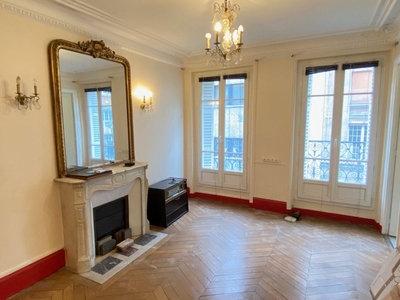 3 room luxury Apartment for sale in Canal Saint Martin, Château d’Eau, Porte Saint-Denis, Paris, Île-de-France