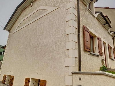 Vente maison 5 pièces 133 m² Vitry-sur-Seine (94400)