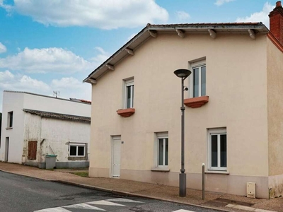 Vente maison 6 pièces 122 m² Montaigu-Vendée (85600)