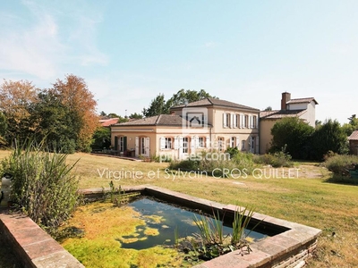 5 bedroom luxury House for sale in Gratentour, France