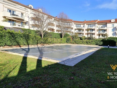 Appartement de prestige de 112 m2 en vente Saint-Genis-Laval, Auvergne-Rhône-Alpes