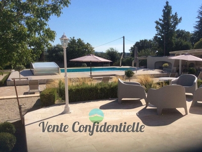 Villa de 6 pièces de luxe en vente Mazan, Provence-Alpes-Côte d'Azur