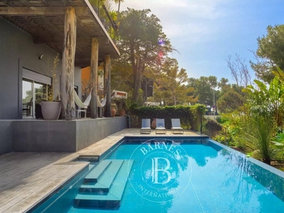 Villa de luxe de 8 pièces en vente Bandol, Provence-Alpes-Côte d'Azur