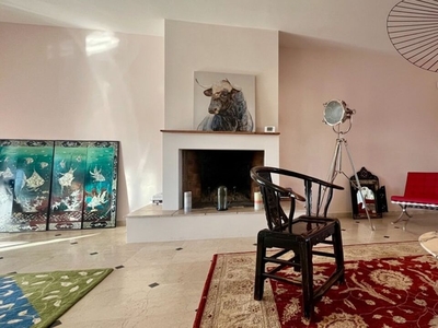 Vente maison 11 pièces 394 m² Arles (13200)