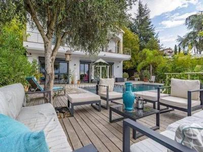 8 room luxury House for sale in Nice, France