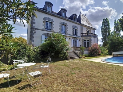 Maison de 10 chambres de luxe en vente à Vannes, France