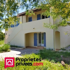 Maison de luxe de 8 pièces en vente à Le Muy, Provence-Alpes-Côte d'Azur