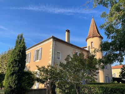 Luxury 22 room Detached House for sale in Auch, Occitanie