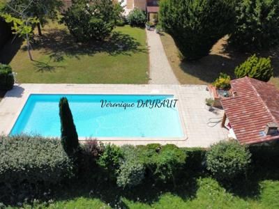 Luxury Villa for sale in Agen, Nouvelle-Aquitaine
