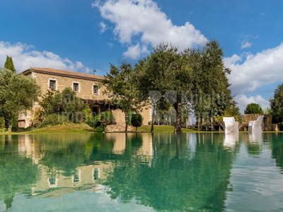 6 room luxury House for sale in Uzès, Occitanie