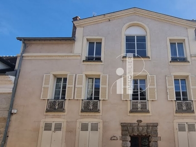 Vente maison 12 pièces 287.8 m²