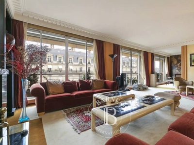 Appartement à vendre à Paris 8Ème